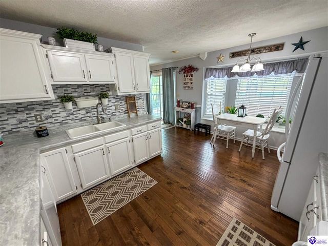 1106 Hutcherson Lane, Elizabethtown, KY 42701