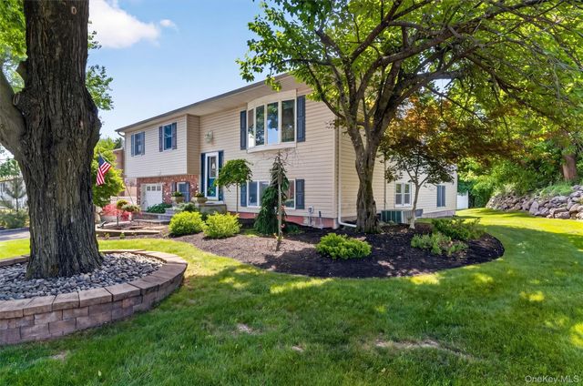 17 McGovern Drive, Garnerville, NY 10923