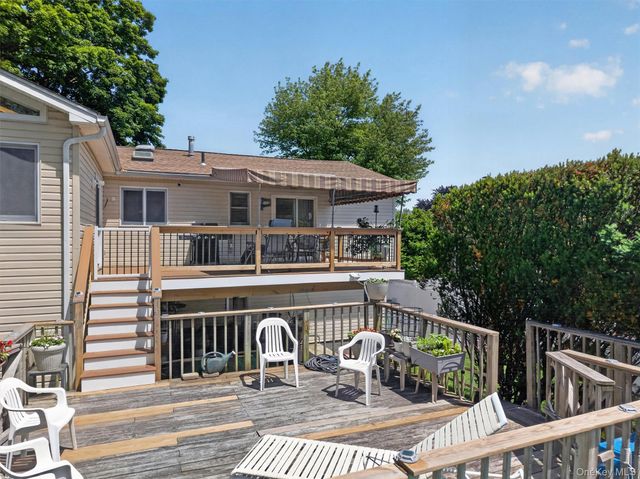 17 McGovern Drive, Garnerville, NY 10923