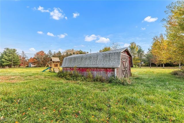 6900 Lake Road, Medina, OH 44256