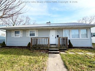 2921 Fitzwater Drive, South Charleston, WV 25303