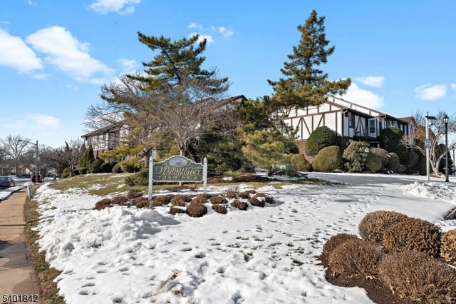 73 Farm Rd Q, Hillsborough Twp., NJ 08844