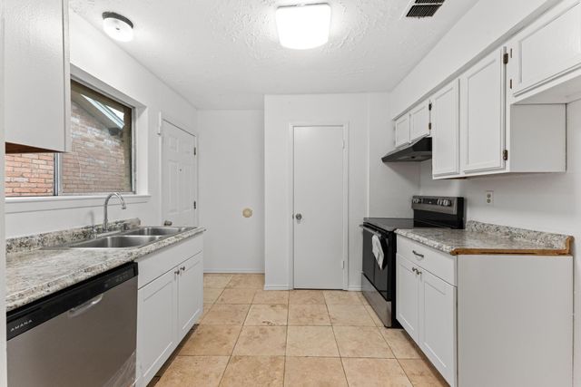 13141 High Star Drive, Houston, TX 77072