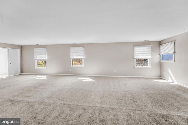 109 SADDLE CT, Mullica Hill, NJ 08062