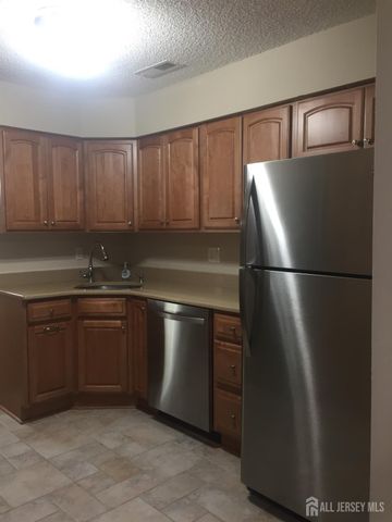 94 tennyson Drive 94, Plainsboro, NJ 08536