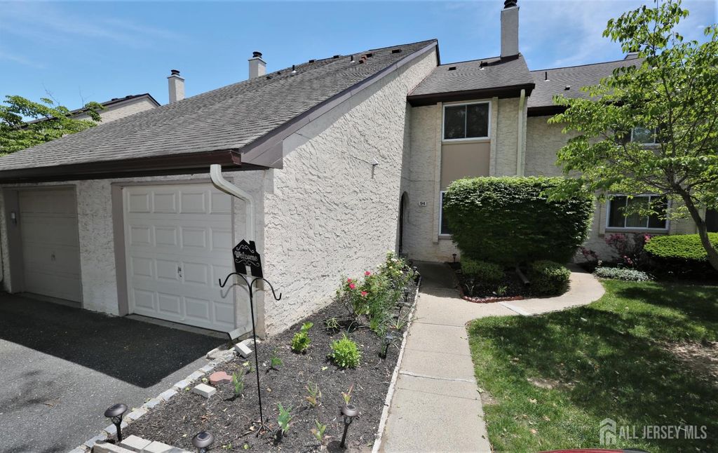 94 tennyson Drive 94, Plainsboro, NJ 08536