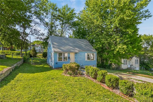 656 Thornton Street, Liberty, MO 64068