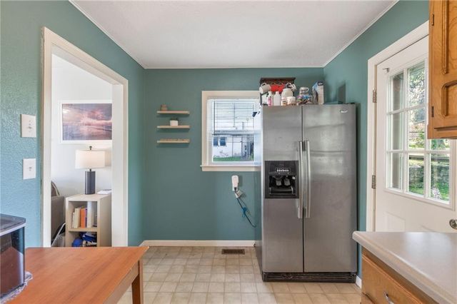 656 Thornton Street, Liberty, MO 64068