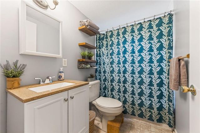 656 Thornton Street, Liberty, MO 64068