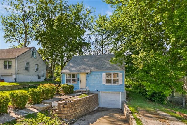 656 Thornton Street, Liberty, MO 64068
