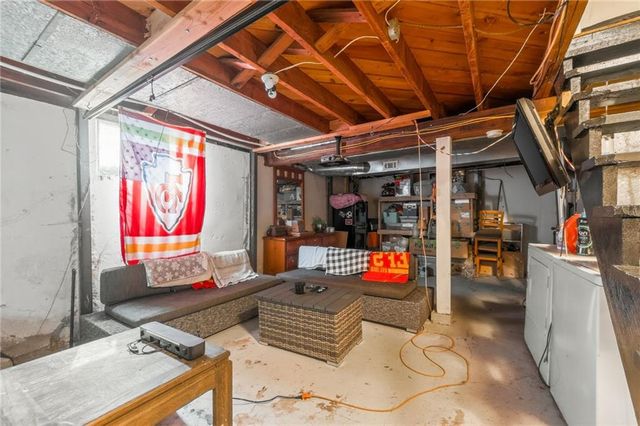 656 Thornton Street, Liberty, MO 64068