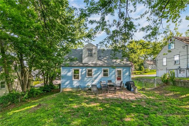 656 Thornton Street, Liberty, MO 64068