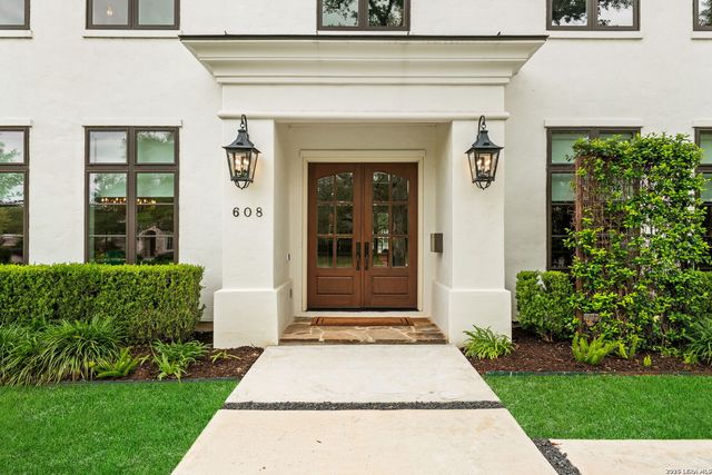 608 Morningside, Terrell Hills, TX 78209