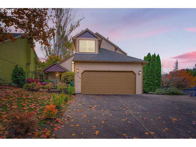 11840 Se TIMBER VALLEY Dr, Happy Valley, OR 97086