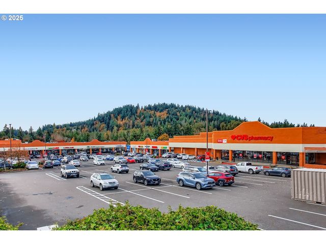 11840 Se TIMBER VALLEY Dr, Happy Valley, OR 97086