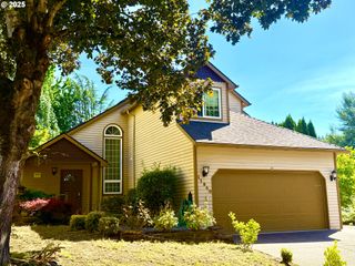 11840 Se TIMBER VALLEY Dr, Happy Valley, OR 97086