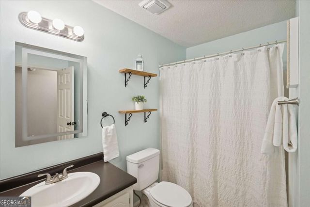 1238 Dhurahn Drive, Hinesville, GA 31313