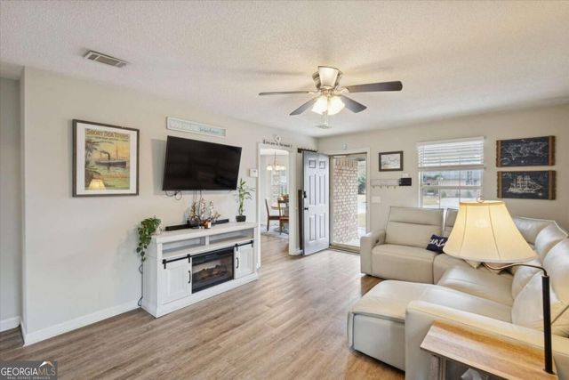 1238 Dhurahn Drive, Hinesville, GA 31313