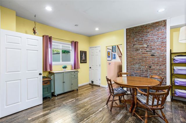 2012 Collingwood Ave, Swissvale, PA 15218