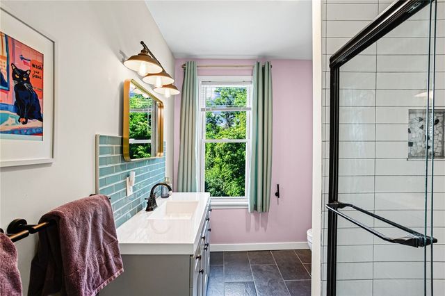 2012 Collingwood Ave, Swissvale, PA 15218