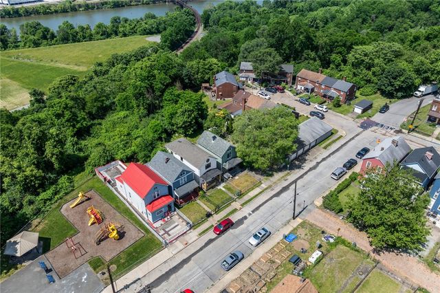 2012 Collingwood Ave, Swissvale, PA 15218