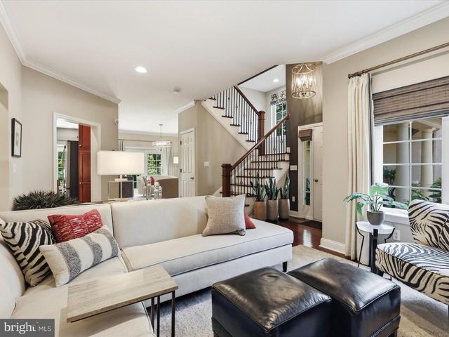 789 WOODFIELD DR, Lititz, PA 17543