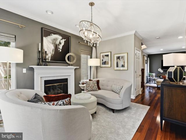 789 WOODFIELD DR, Lititz, PA 17543