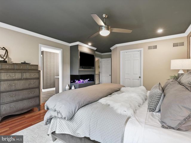 789 WOODFIELD DR, Lititz, PA 17543