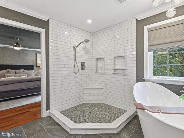 789 WOODFIELD DR, Lititz, PA 17543