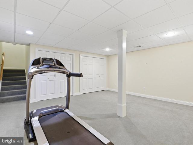 789 WOODFIELD DR, Lititz, PA 17543
