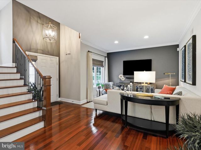 789 WOODFIELD DR, Lititz, PA 17543