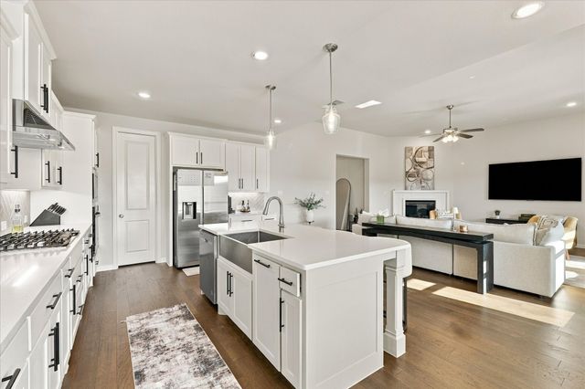 137 Chisos Court, Rhome, TX 76078