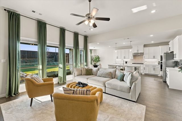 137 Chisos Court, Rhome, TX 76078