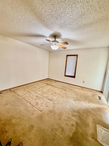 3001 W Savannah Ave, Wichita, KS 67217