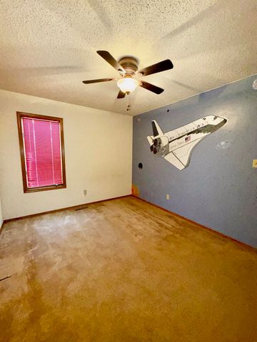 3001 W Savannah Ave, Wichita, KS 67217