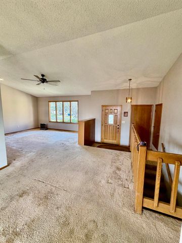 3001 W Savannah Ave, Wichita, KS 67217