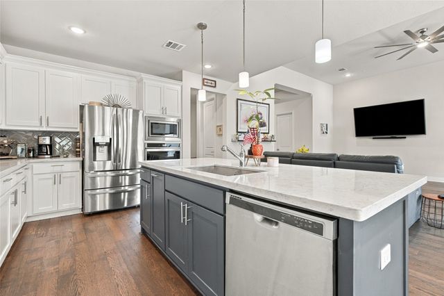 2901 Woodhill Way, Northlake, TX 76247