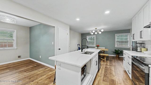 2306 Allegheny Dr, Jeffersontown, KY 40299