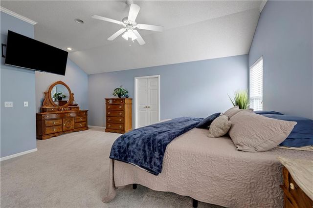 21612 W 61 Street, Shawnee, KS 66218