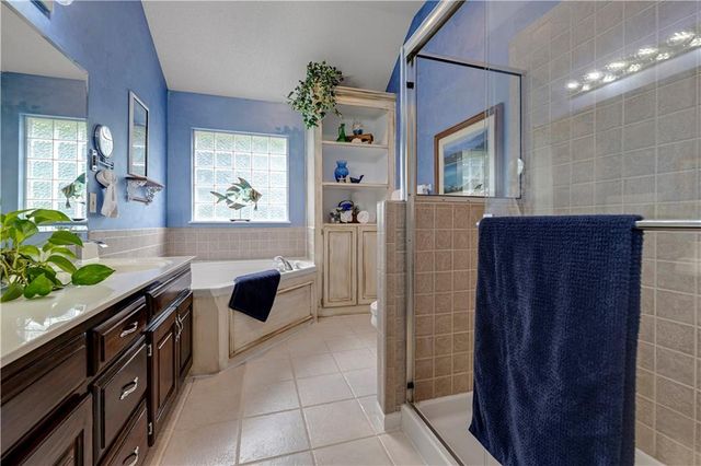 21612 W 61 Street, Shawnee, KS 66218