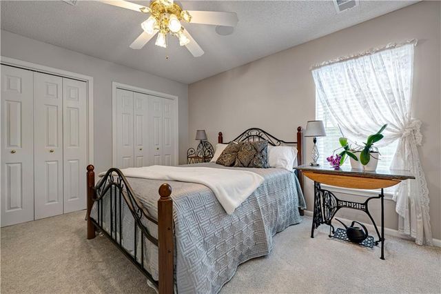 21612 W 61 Street, Shawnee, KS 66218