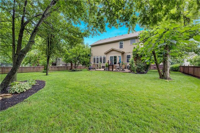 21612 W 61 Street, Shawnee, KS 66218