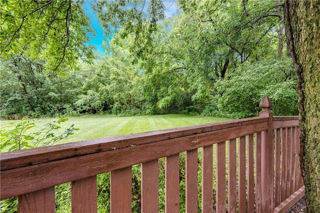 21612 W 61 Street, Shawnee, KS 66218