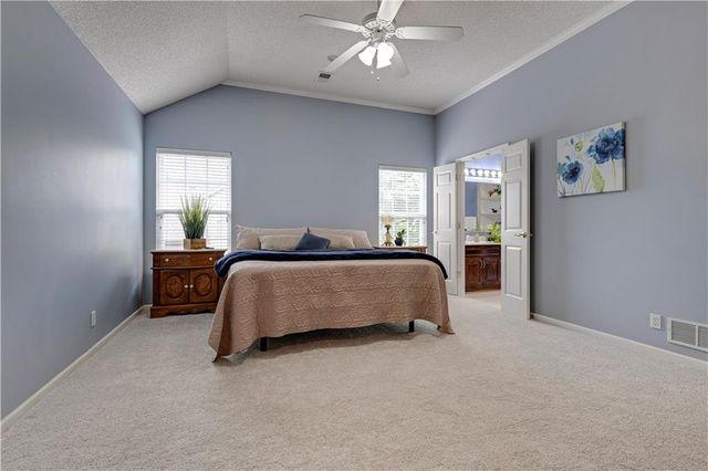 21612 W 61 Street, Shawnee, KS 66218