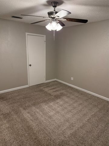 1262 Valencia Lane, Lewisville, TX 75067