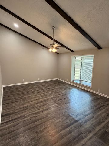 1262 Valencia Lane, Lewisville, TX 75067