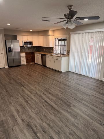 1262 Valencia Lane, Lewisville, TX 75067