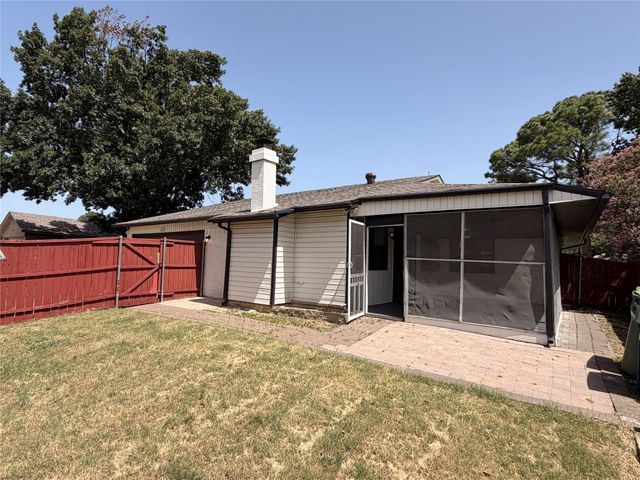 1262 Valencia Lane, Lewisville, TX 75067