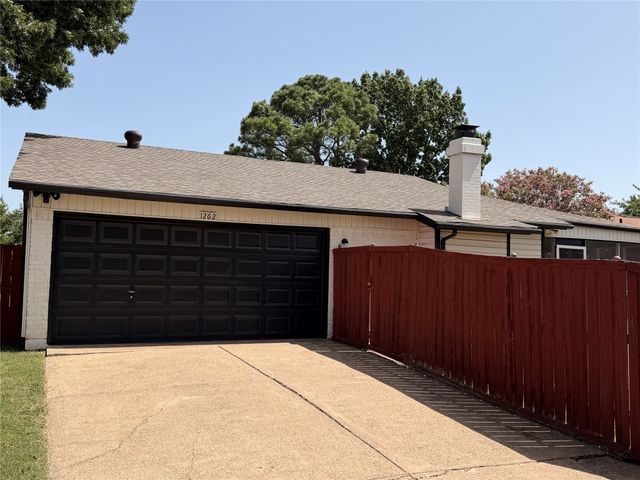 1262 Valencia Lane, Lewisville, TX 75067