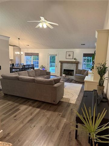 900 Grace Drive, Lawrenceville, GA 30043